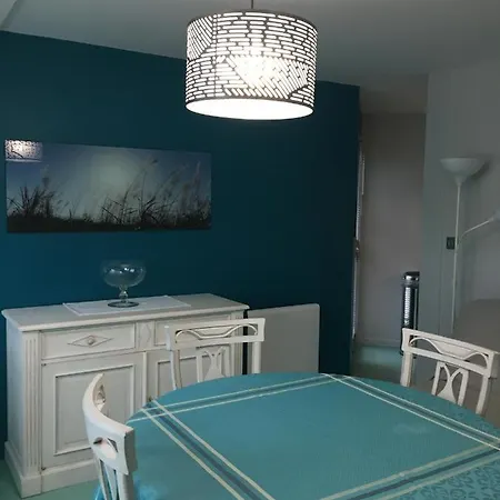 A 50M De La Mer Agon-Coutainville Exterior photo